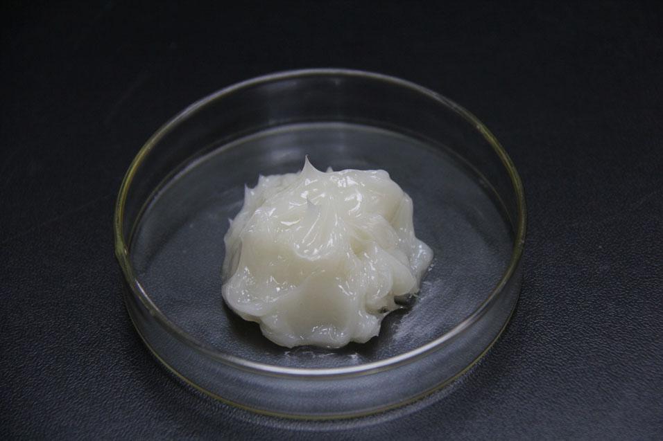 潤滑脂出現(xiàn)失效由哪幾種原因?qū)е履兀?></dt><dd><h5>潤滑脂出現(xiàn)失效由哪幾種原因?qū)е履兀?em>2021-05-28</em></h5><p>現(xiàn)代的機械設(shè)備多數(shù)都要用到潤滑脂保養(yǎng)，它對設(shè)備的養(yǎng)護有著重要的作用。潤滑脂在使用過程中有時會出現(xiàn)失效的情況，失效的原因有由多種因素導(dǎo)致，下面索科潤滑油為大家總結(jié)了五種容易導(dǎo)致潤滑脂失效的原因：</p></dd></dl></a><a href='shownews881.html' title='食品級潤滑油脂儲存條件需注意哪些？' target='_blank'><dl><dt><img src=